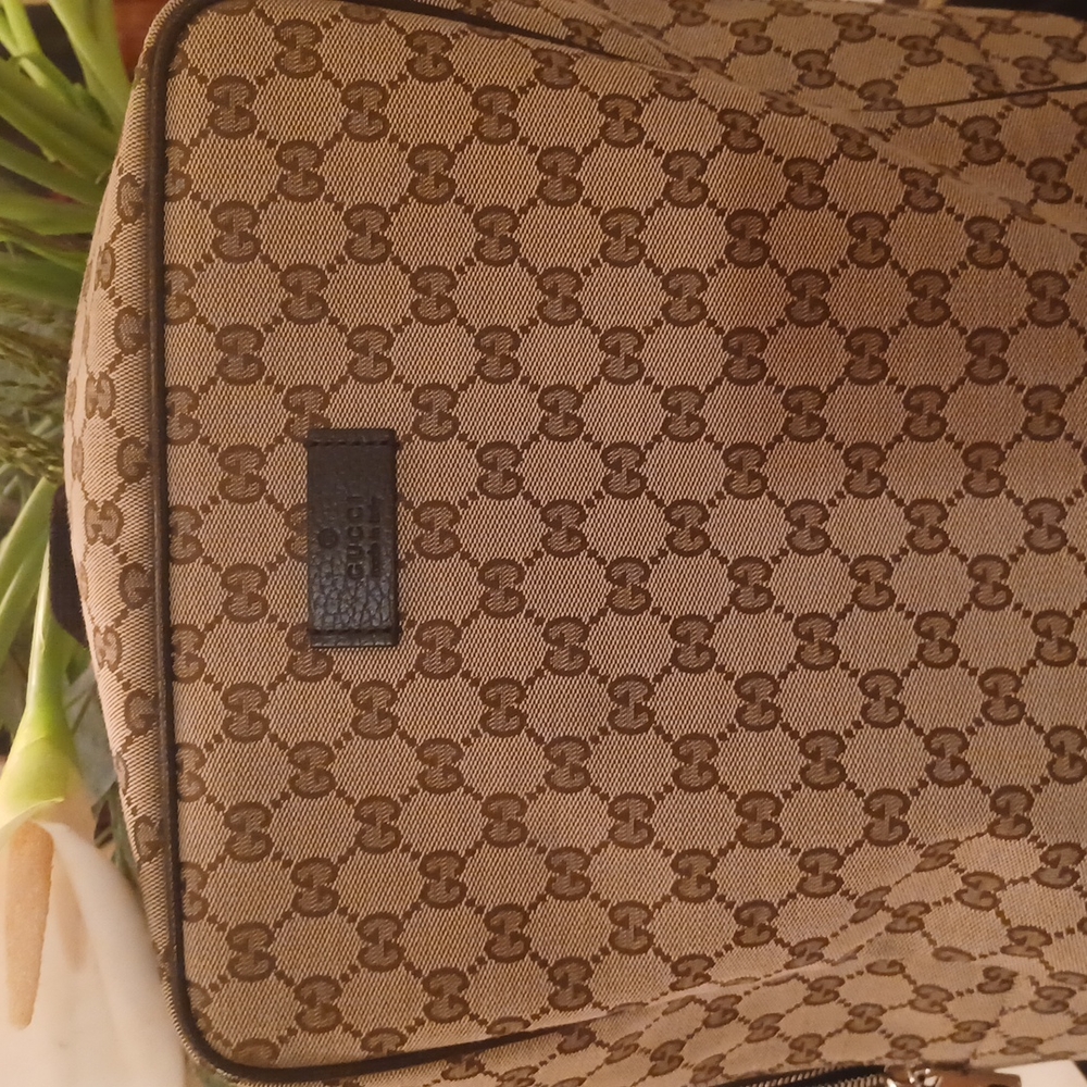 Authentic  gucci backpack - Picture 2 of 10